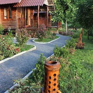 2* Ośrodek wypoczynkowy Lanta Happy Hill