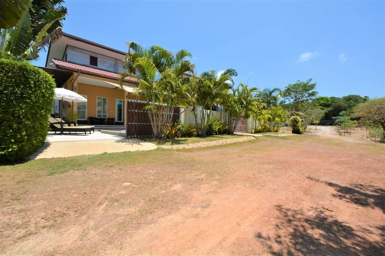 Lanta Sitara Villas Ko Lanta Tailândia